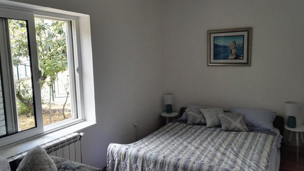 Apartment Rose Garden Risan Kültér fotó